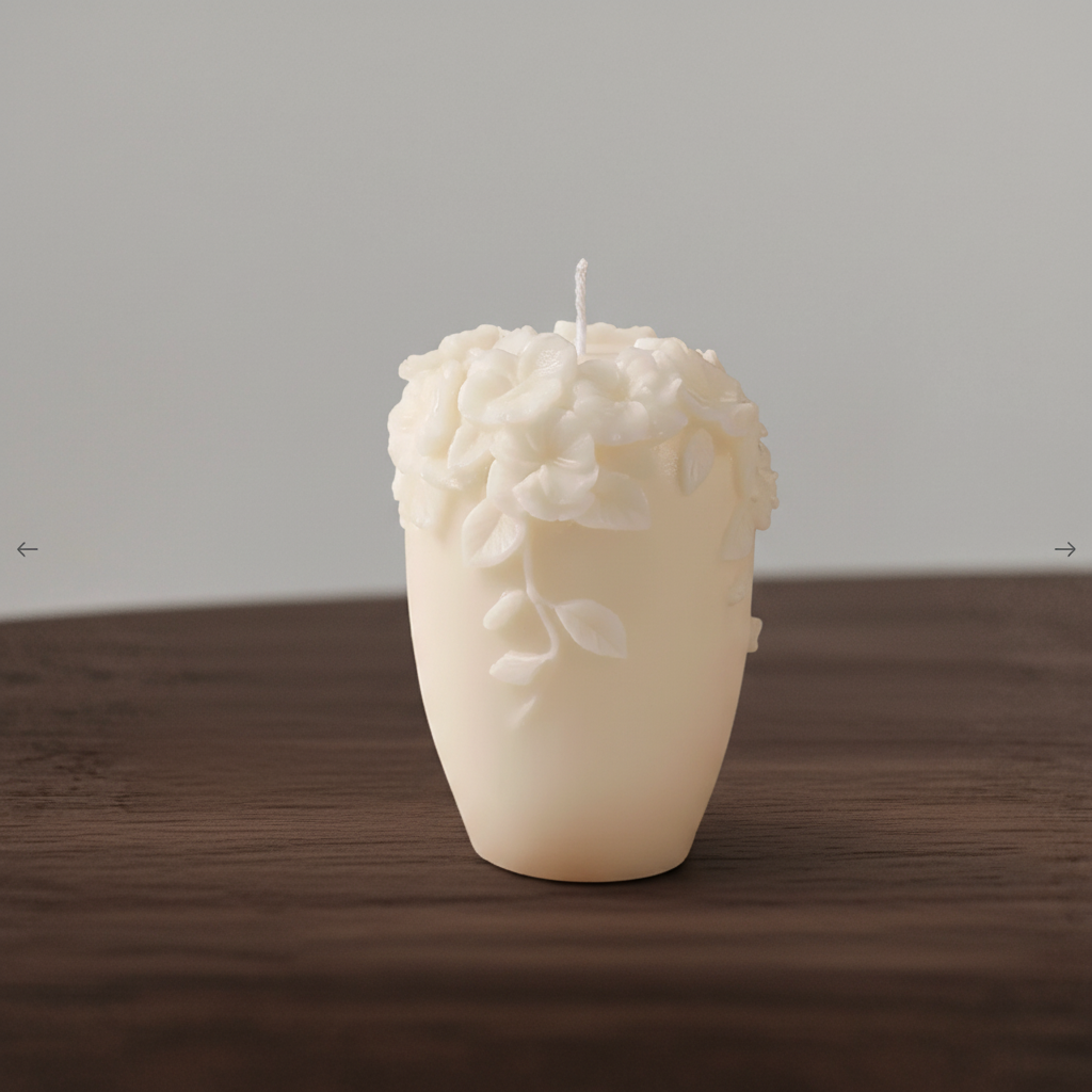 Gardenia Grace Candle – Tall Vase Shape